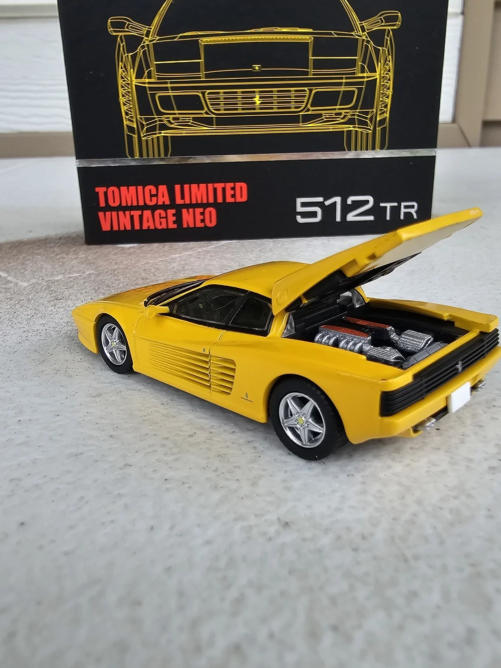 Tomica Limited Vintage NEO Ferrari 512 TR Yellow Takara Tomy Mall Exclusive 1/64